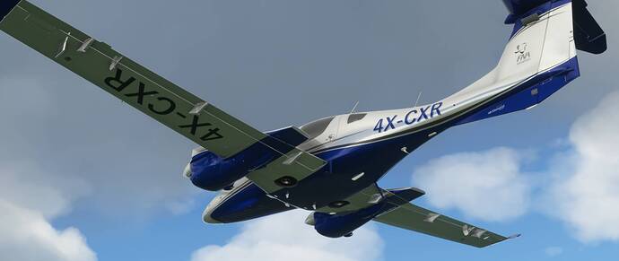 DA62_4XCXR5