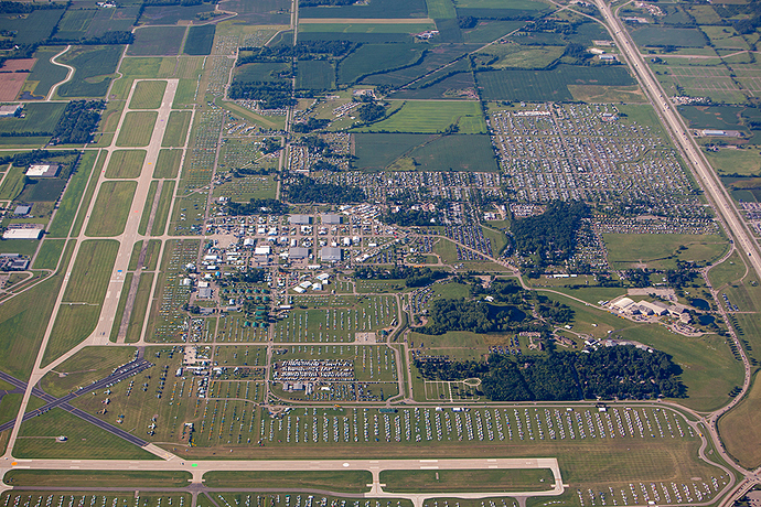 6-28-18-960-tips-flying-in-AirVenture-Aerial