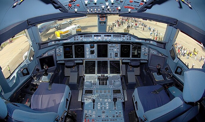 airbus_a380_cockpit_during_day
