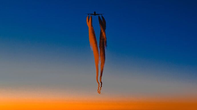 http---cdn.cnn.com-cnnnext-dam-assets-180108102436-contrail-747-cnn