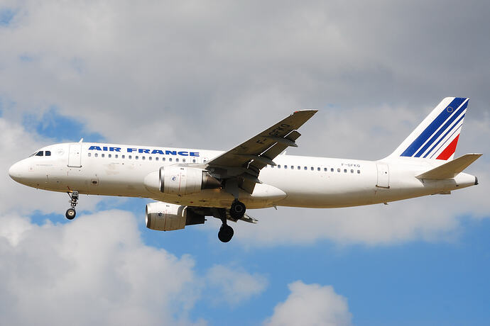 Airbus_A320-100_Air_France_(AFR)_F-GFKQ_-_MSN_002_(10655935863)