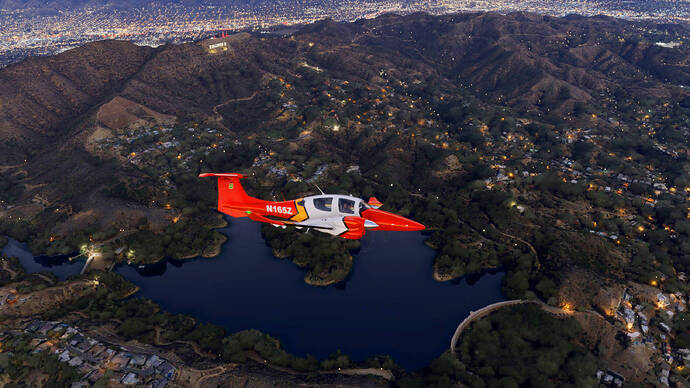 Hollywood Reservoir and Hills, California, USA