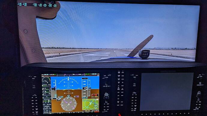 c172 cockpit no latteral change