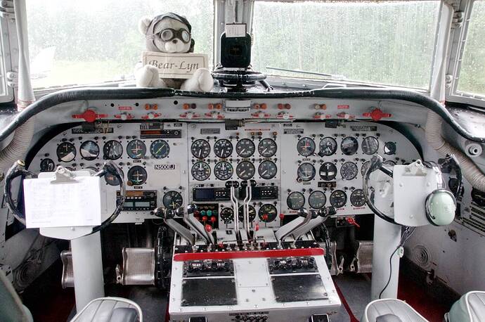 C-54_Cockpit_2009