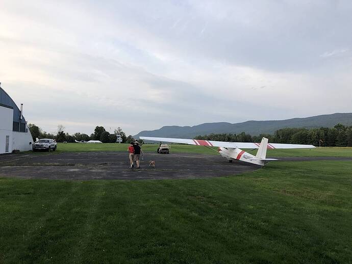 SebastianEmilioPostSoloHug2_20230821