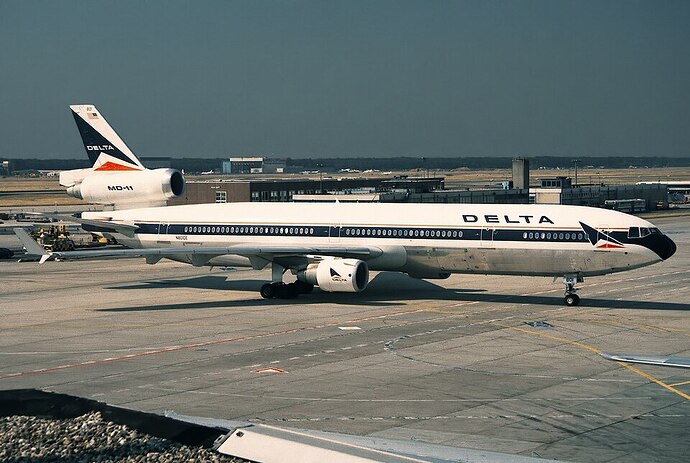 McDonnell_Douglas_MD-11,_Delta_Air_Lines_AN0446536