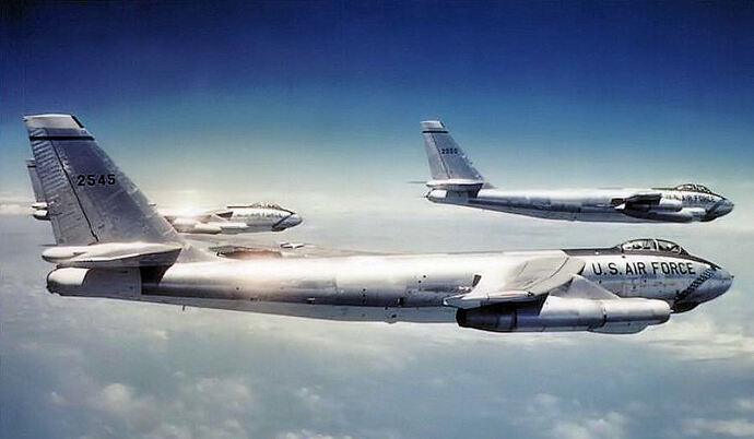 3_aircraft_formation_B-47Es_-_306th_Bombardment_Wing