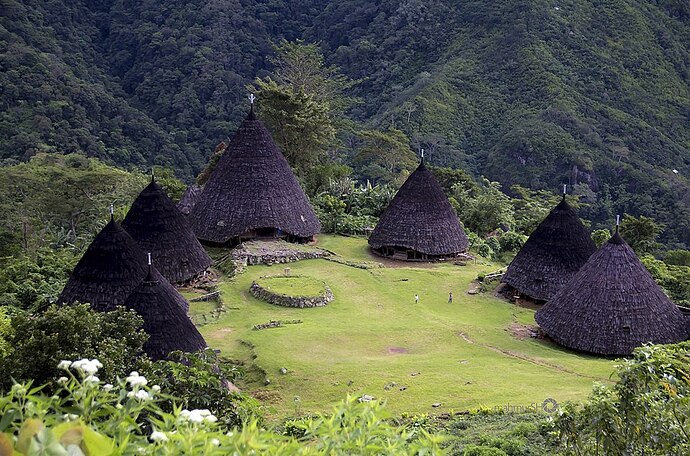 Wae_Rebo_di_Pagi_Hari