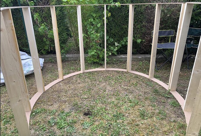 Structure