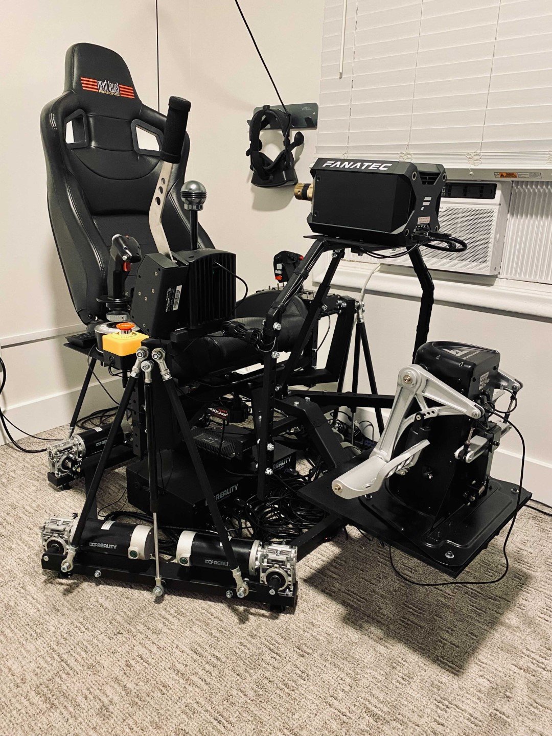 Next Level Racing Motion Platform V3 and VR - Virtual Reality (VR