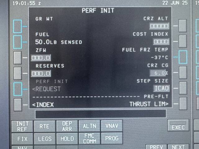 XBOX, MSFS 2024 - Missing FMS data on CDU for Boeing 787-10 Dreamliner ...